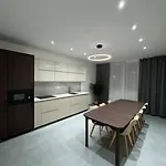 New Modern Large Apartment In New Town 3Bdr