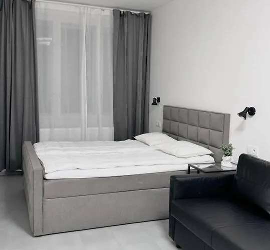New Modern Large Apartment In New Town 3Bdr
