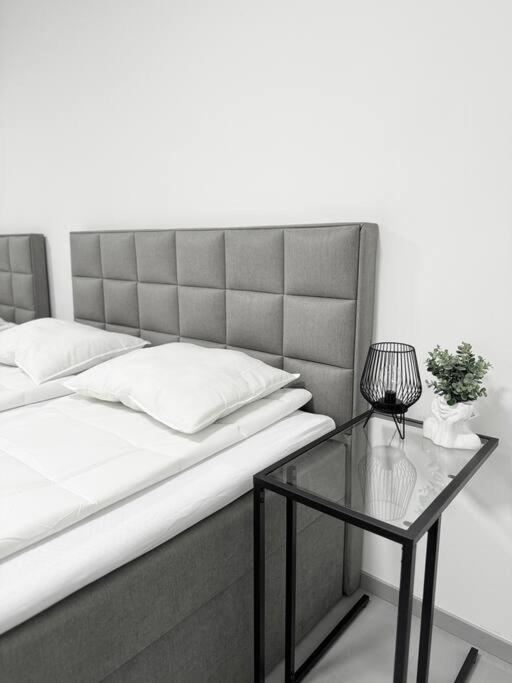 New Modern Large In New Town 3bdr *